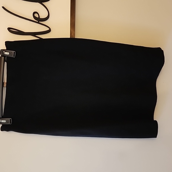 Vitnage Skirt & Sweater Set - Picture 9 of 9